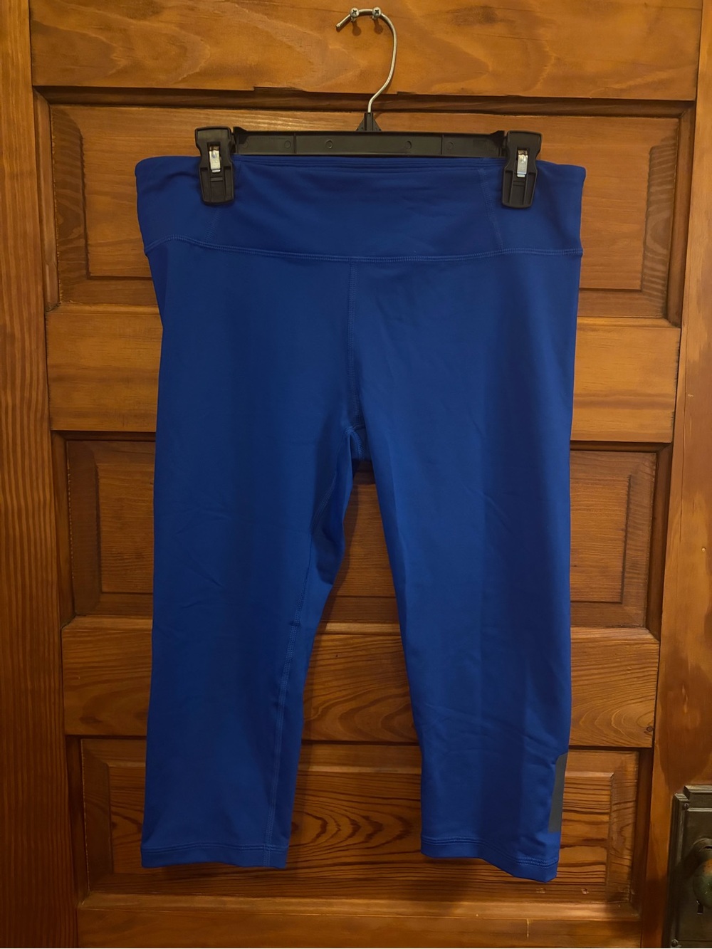 Lululemon Lucy Cropped Active Leggings in Royal Blue size M women’s NWOT active